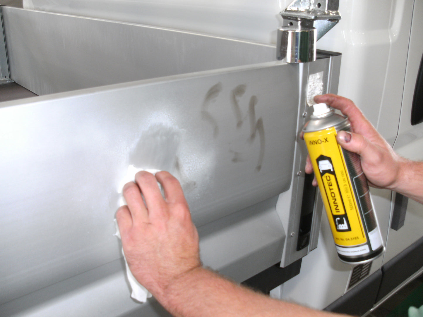 Innotec Inno-X Edelstahlreiniger & Glanz a 500ml